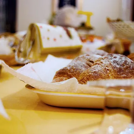 Angela Bed & Breakfast 3*