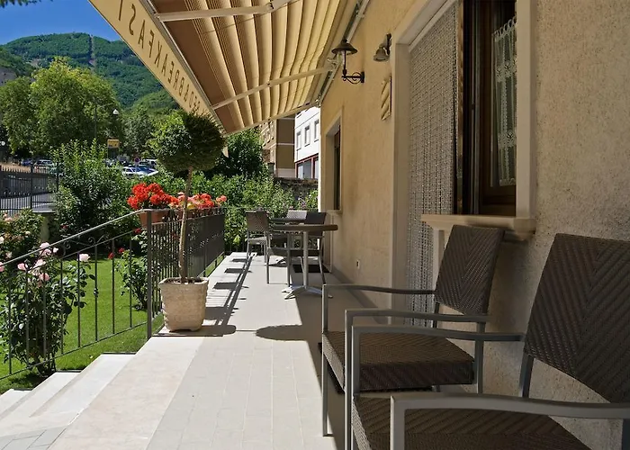 Angela Bed & Breakfast